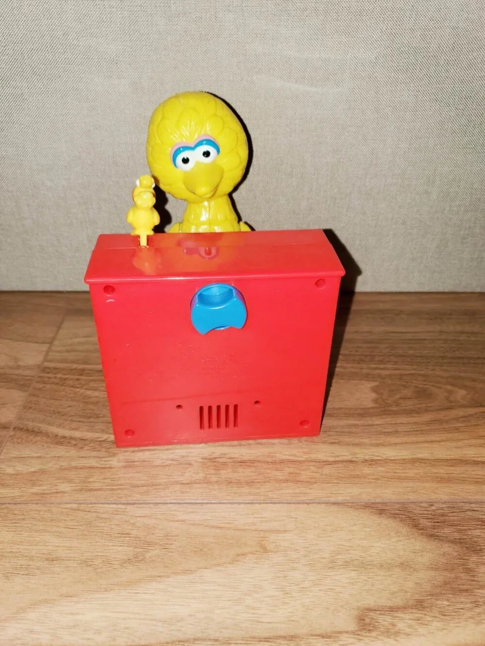 Vintage Illco Sesame Street Big Bird Wind-Up Piano Music Box